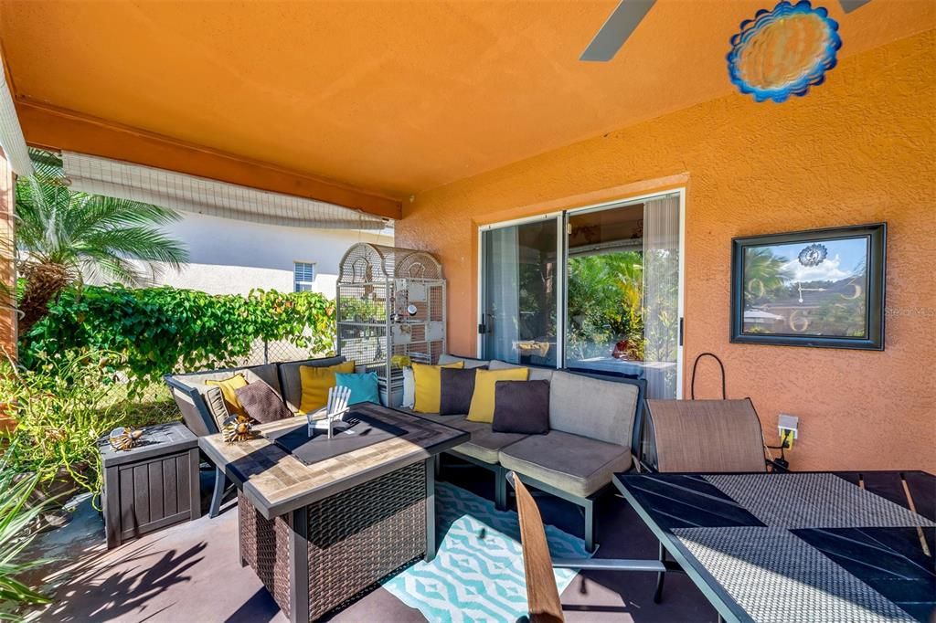 Recently Sold: $460,000 (3 beds, 2 baths, 1588 Square Feet)