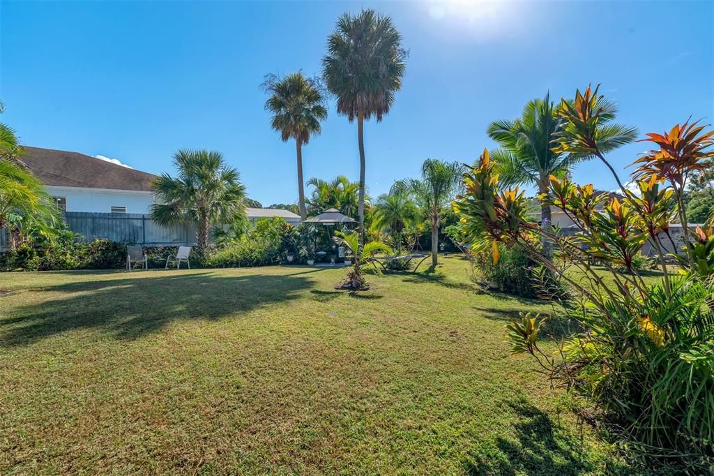 Recently Sold: $460,000 (3 beds, 2 baths, 1588 Square Feet)