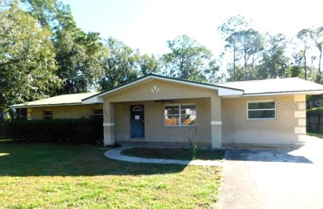 Recently Sold: $157,000 (3 beds, 2 baths, 1700 Square Feet)