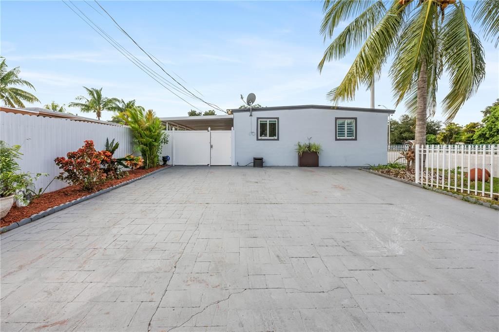 Vendido Recientemente: $415,000 (3 camas, 2 baños, 1058 Pies cuadrados)