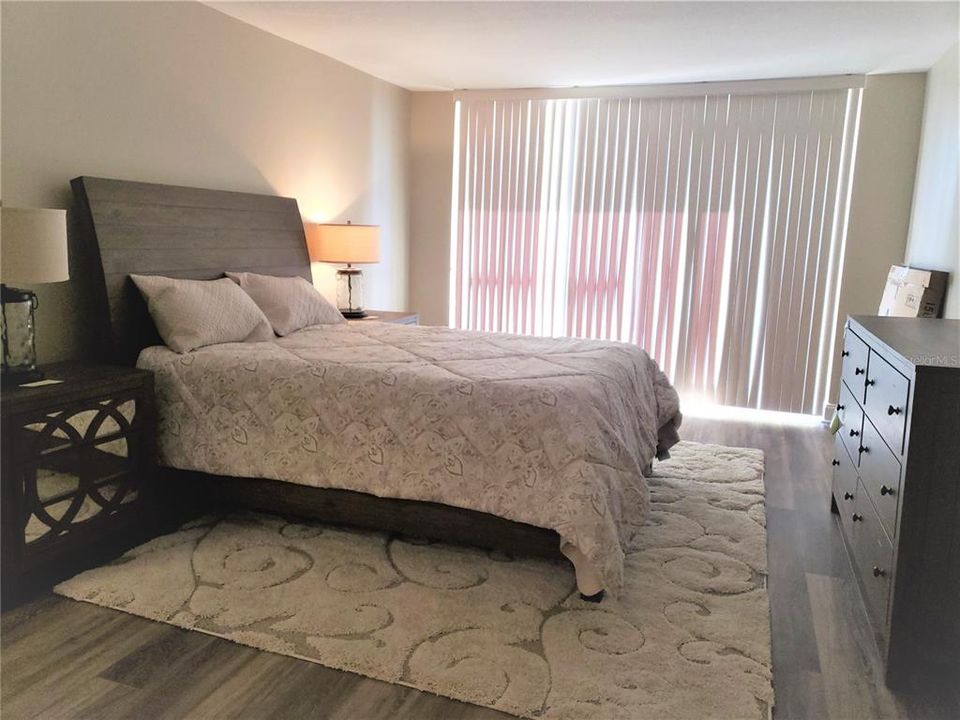 For Rent: $3,800 (2 beds, 2 baths, 1298 Square Feet)