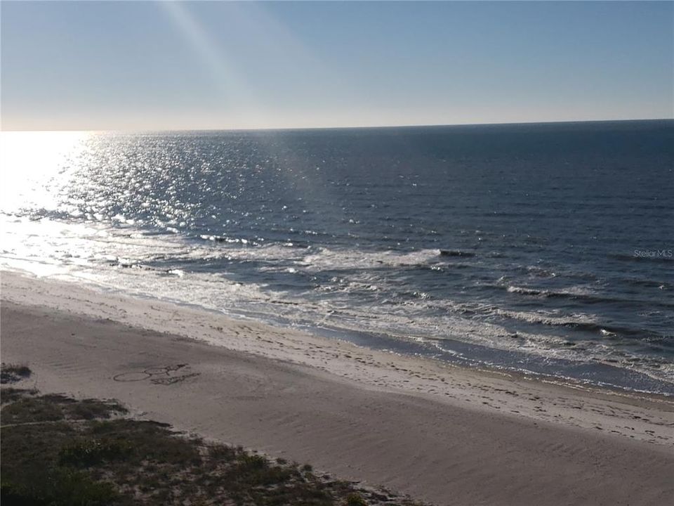 For Rent: $3,800 (2 beds, 2 baths, 1298 Square Feet)