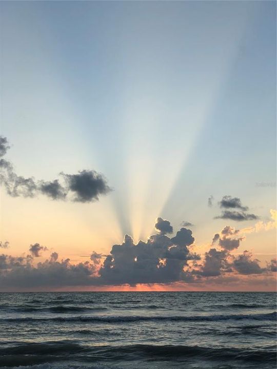 For Rent: $3,800 (2 beds, 2 baths, 1298 Square Feet)