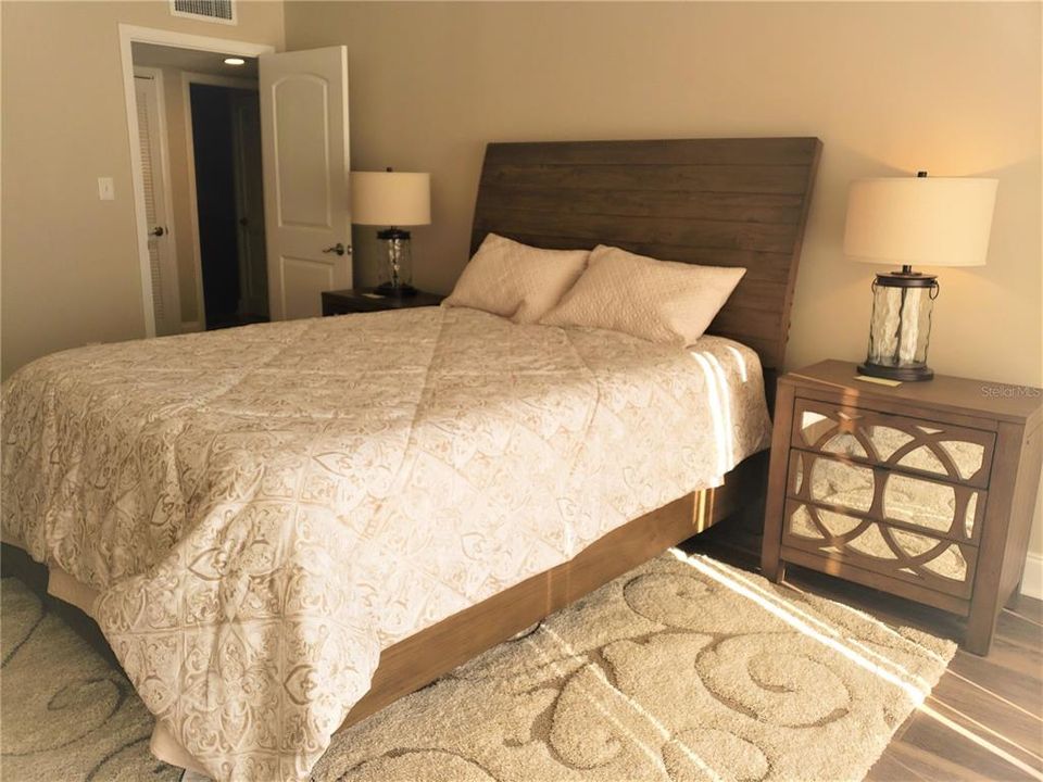 For Rent: $3,800 (2 beds, 2 baths, 1298 Square Feet)