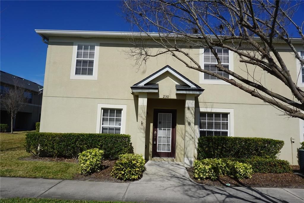 Recently Rented: $1,800 (3 beds, 2 baths, 1402 Square Feet)