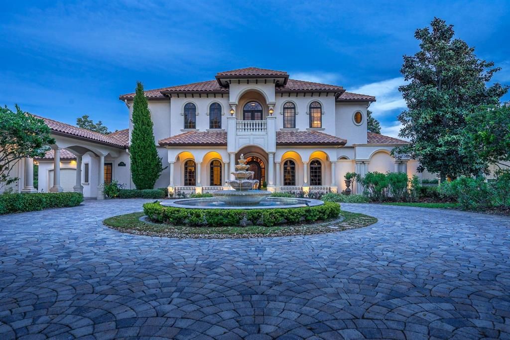 Recently Sold: $2,500,000 (5 beds, 4 baths, 5975 Square Feet)
