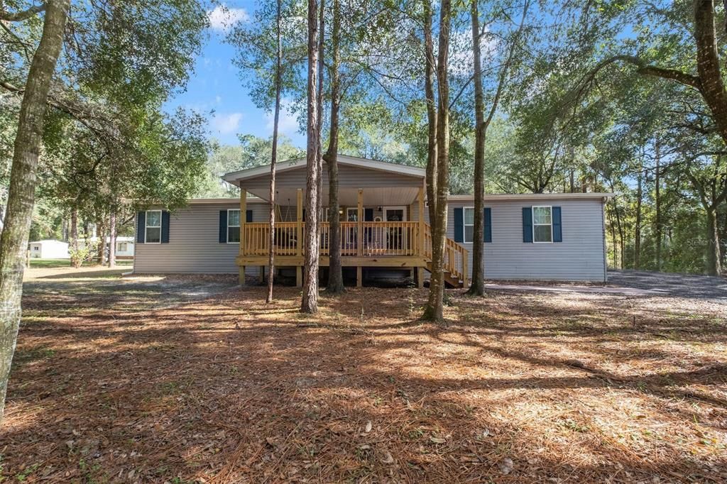 Recently Sold: $350,000 (3 beds, 2 baths, 2040 Square Feet)