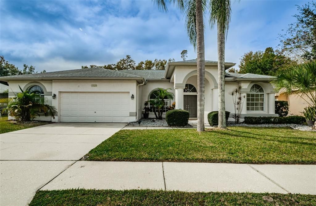 Recently Rented: $3,300 (4 beds, 3 baths, 2511 Square Feet)