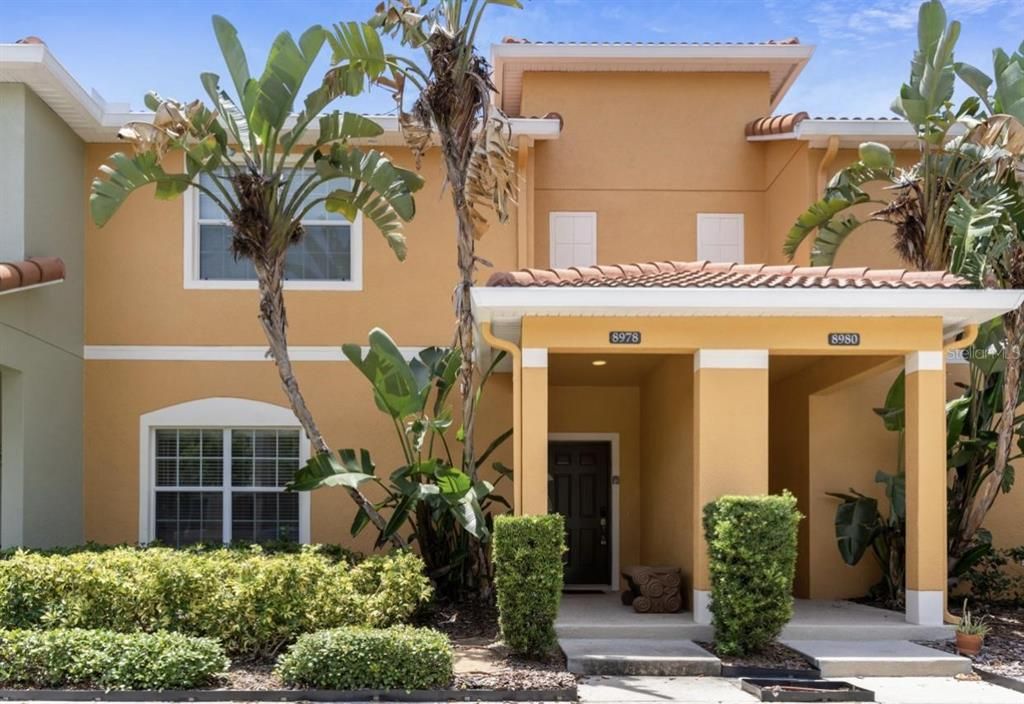 Recently Rented: $2,295 (4 beds, 3 baths, 1902 Square Feet)