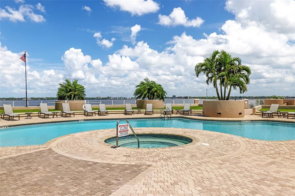 Recently Sold: $585,000 (3 beds, 2 baths, 2230 Square Feet)