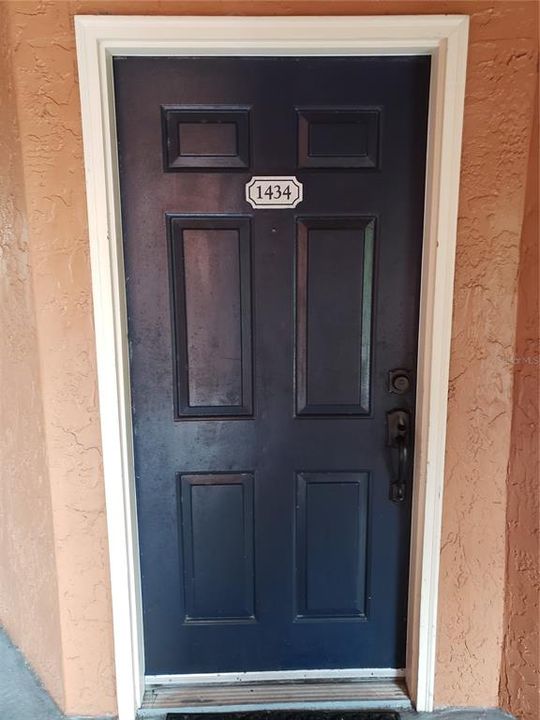 Recently Rented: $1,300 (1 beds, 1 baths, 711 Square Feet)