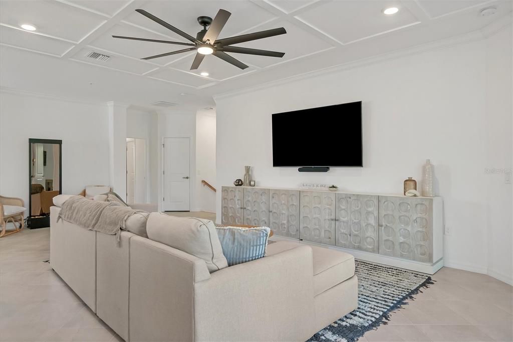 For Rent: $4,000 (3 beds, 2 baths, 2110 Square Feet)