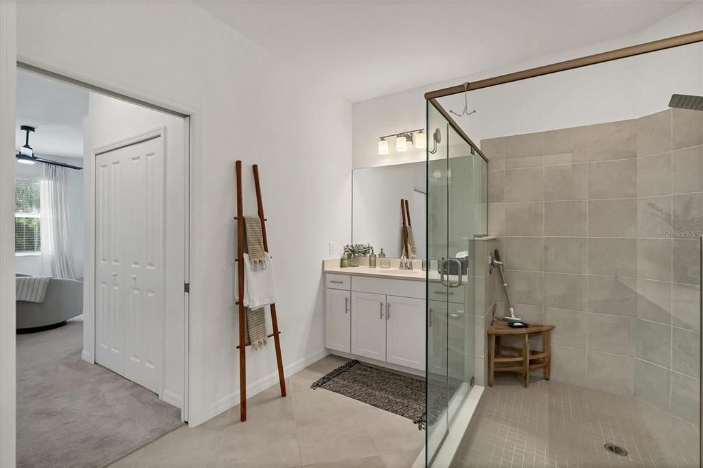For Rent: $4,000 (3 beds, 2 baths, 2110 Square Feet)