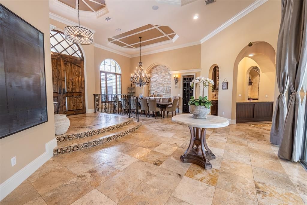 Recently Sold: $2,200,000 (5 beds, 4 baths, 5871 Square Feet)
