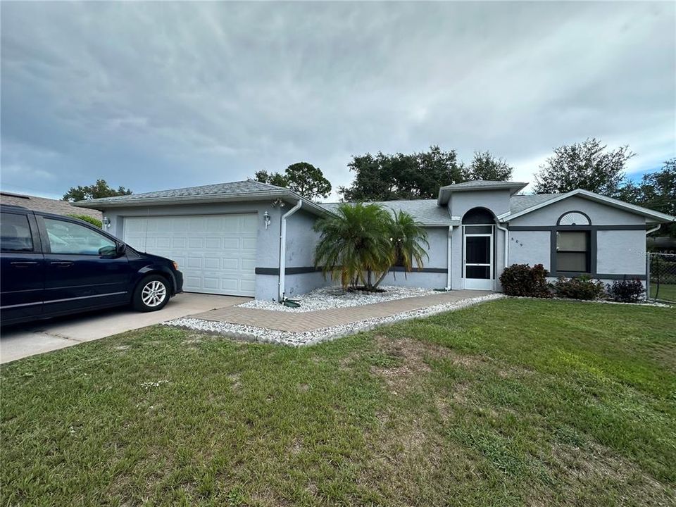 Recently Sold: $235,000 (3 beds, 2 baths, 1366 Square Feet)