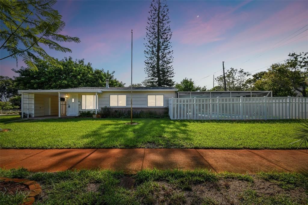 Recently Sold: $399,000 (3 beds, 1 baths, 1008 Square Feet)