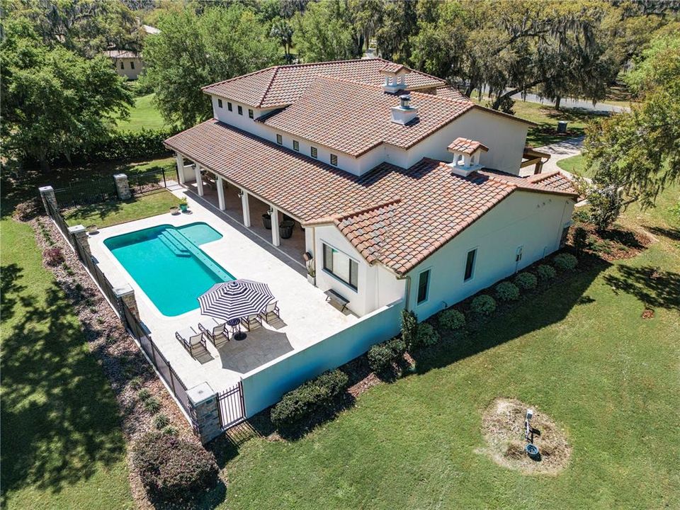 Recently Sold: $1,990,000 (5 beds, 4 baths, 4765 Square Feet)