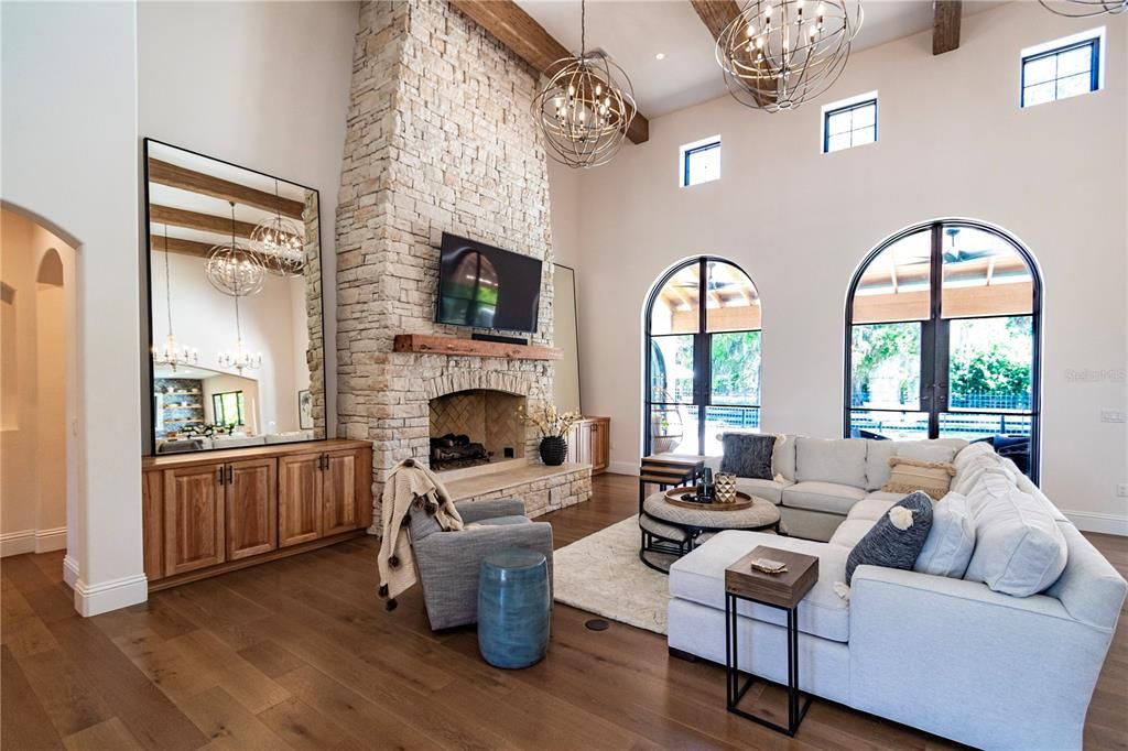 Recently Sold: $1,990,000 (5 beds, 4 baths, 4765 Square Feet)