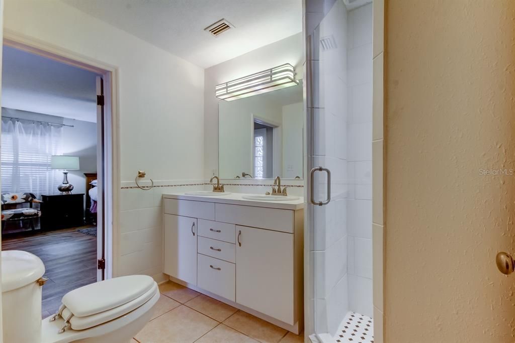 最近租的: $3,000 (2 贝兹, 2 浴室, 1656 平方英尺)