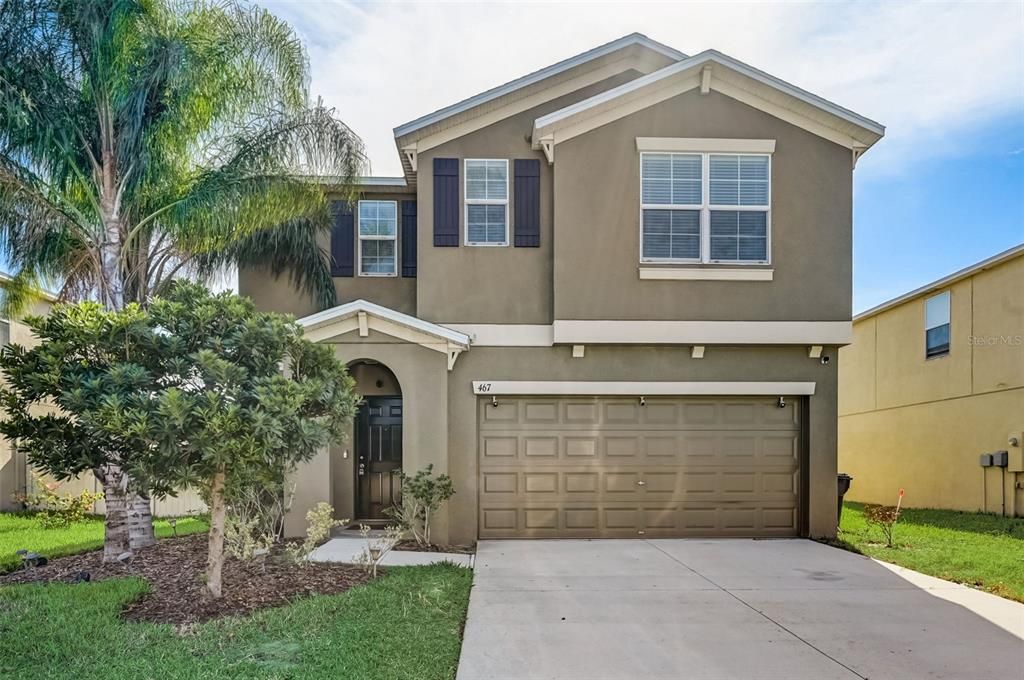 Recently Sold: $379,000 (6 beds, 3 baths, 2574 Square Feet)