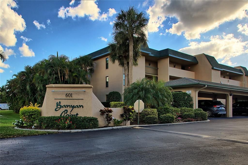 Recently Sold: $249,000 (2 beds, 2 baths, 1398 Square Feet)