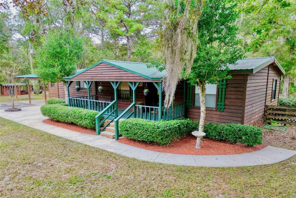 Recently Sold: $329,900 (3 beds, 2 baths, 1504 Square Feet)
