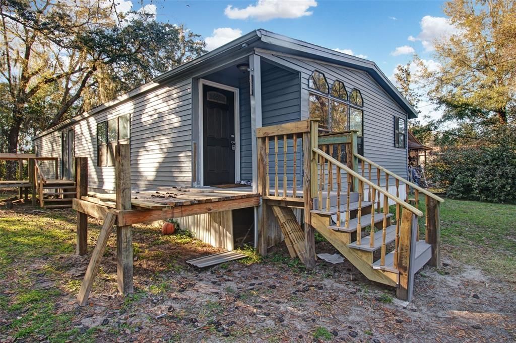Active With Contract: $208,000 (4 beds, 2 baths, 1598 Square Feet)