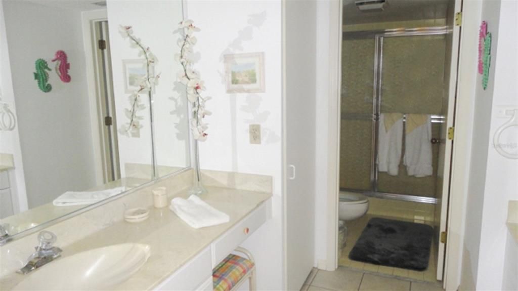 For Rent: $9,900 (2 beds, 2 baths, 1280 Square Feet)