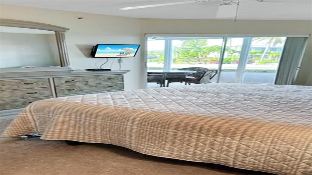 For Rent: $9,900 (2 beds, 2 baths, 1280 Square Feet)