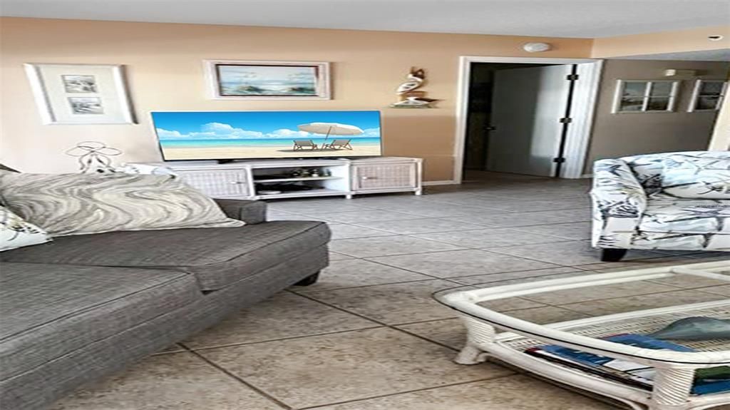 For Rent: $9,900 (2 beds, 2 baths, 1280 Square Feet)