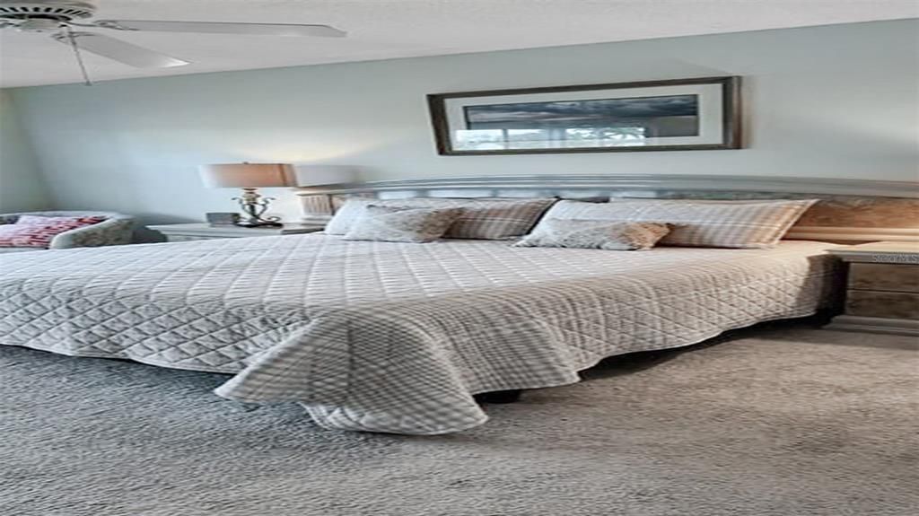 For Rent: $9,900 (2 beds, 2 baths, 1280 Square Feet)