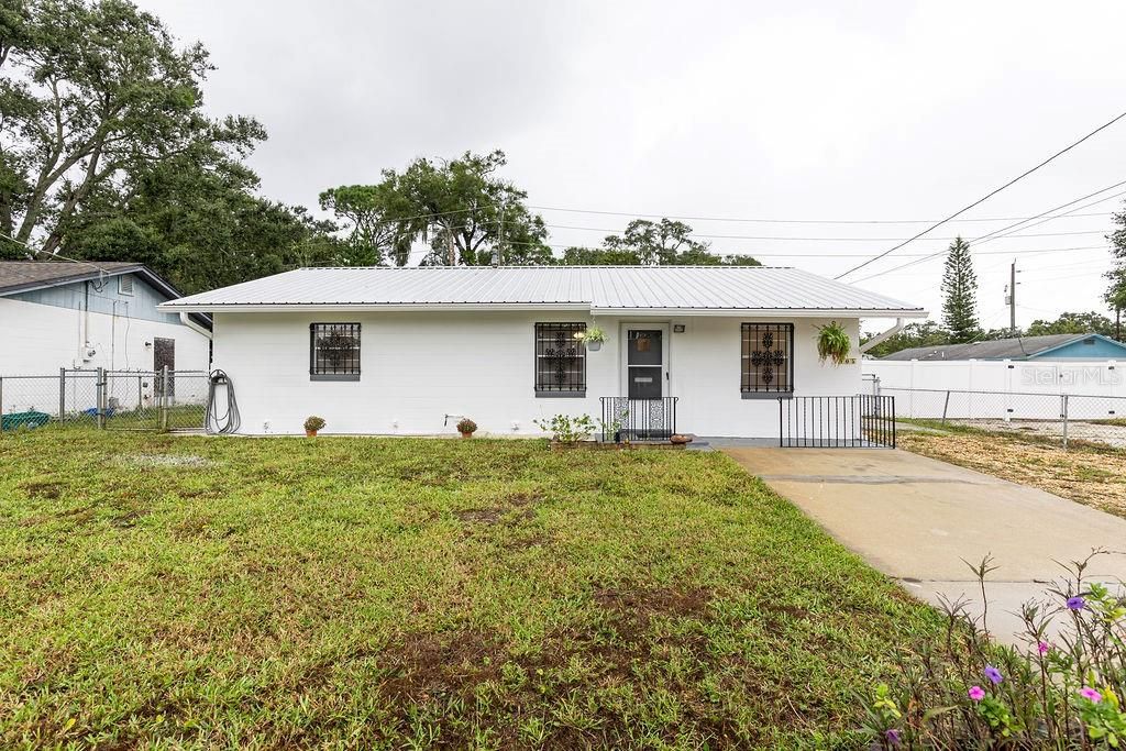 For Sale: $299,900 (3 beds, 1 baths, 1532 Square Feet)