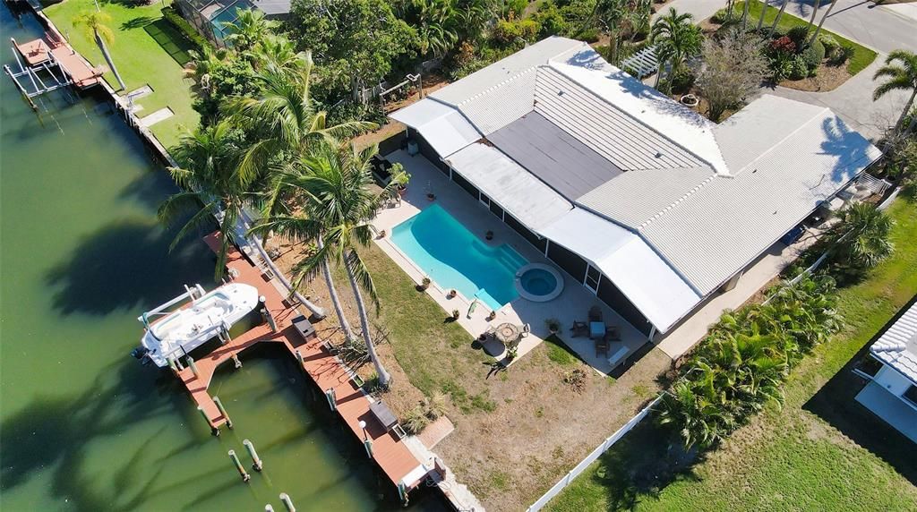 Recently Sold: $1,895,000 (3 beds, 3 baths, 2288 Square Feet)