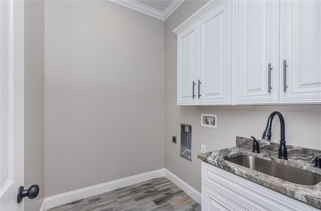 laundry room off kitchen