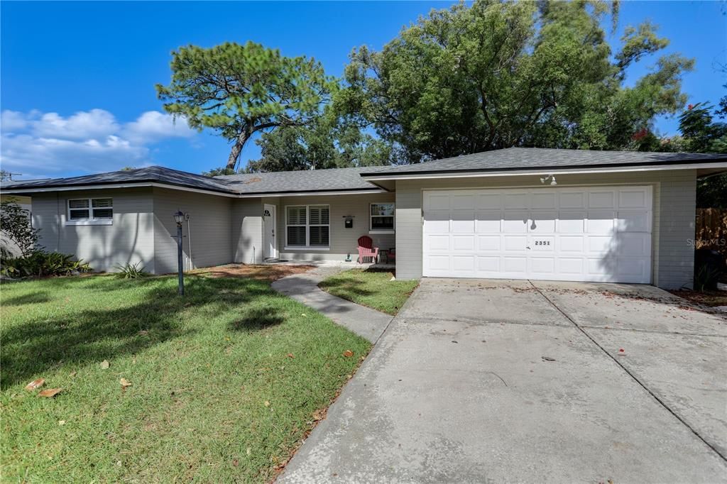 Recently Rented: $2,395 (3 beds, 2 baths, 1429 Square Feet)