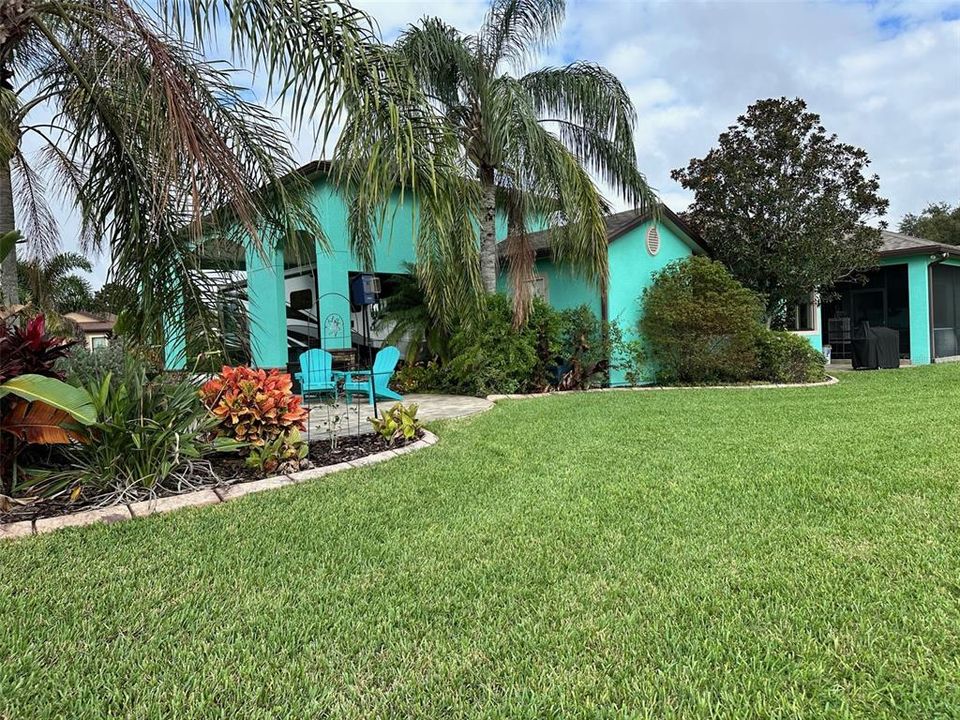 Recently Sold: $899,000 (2 beds, 2 baths, 2166 Square Feet)
