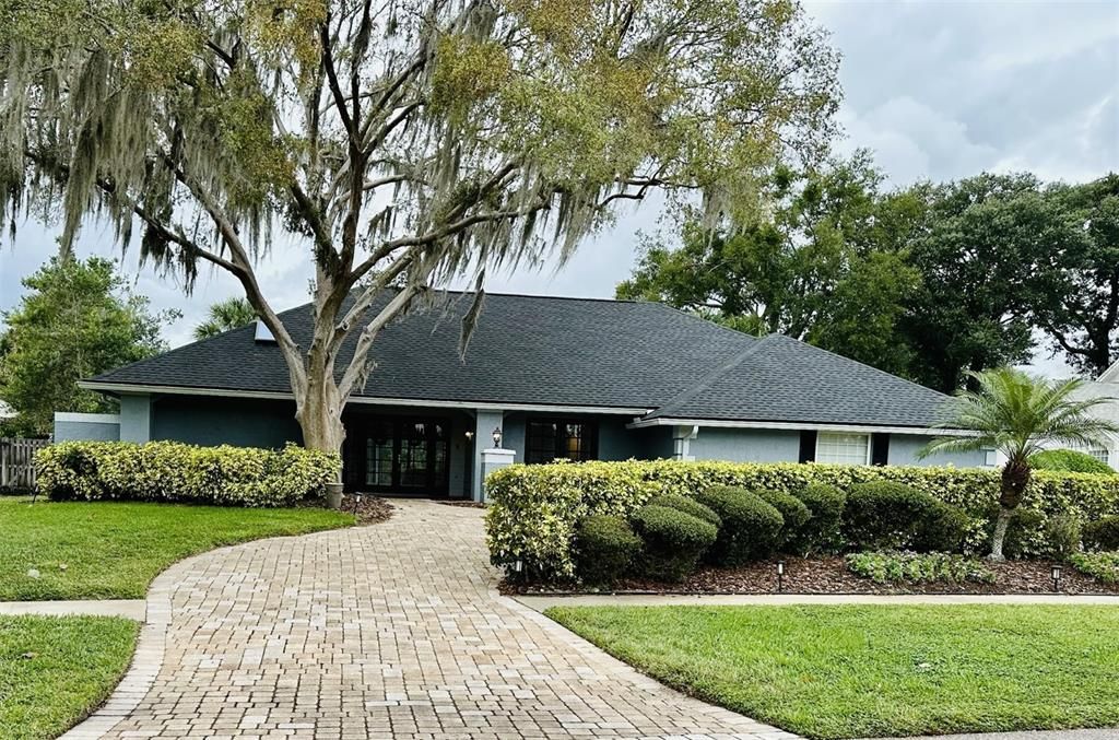 Recently Sold: $735,000 (3 beds, 2 baths, 2279 Square Feet)