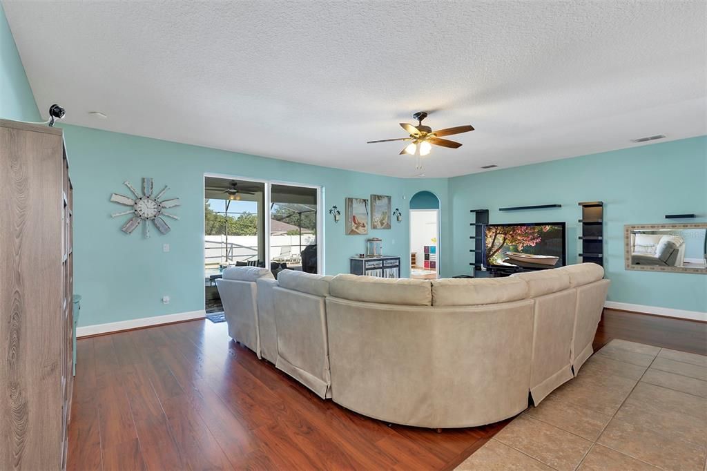 Active With Contract: $680,000 (4 beds, 3 baths, 3051 Square Feet)