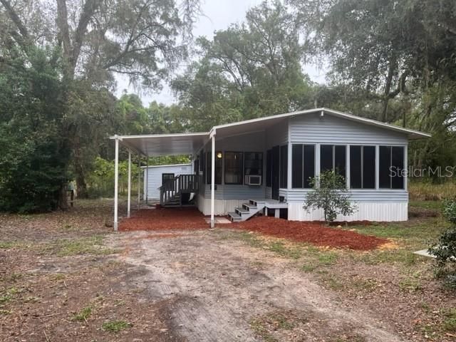 Recently Sold: $147,000 (2 beds, 2 baths, 1196 Square Feet)