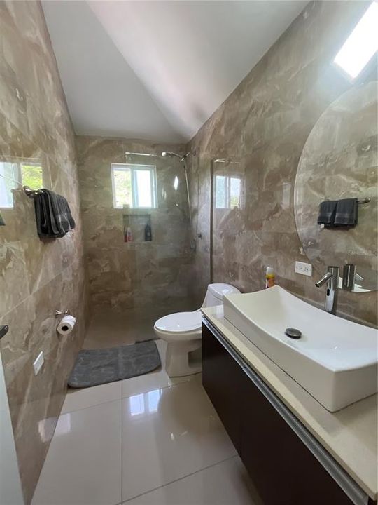 For Sale: $1,495,000 (4 beds, 3 baths, 4723 Square Feet)