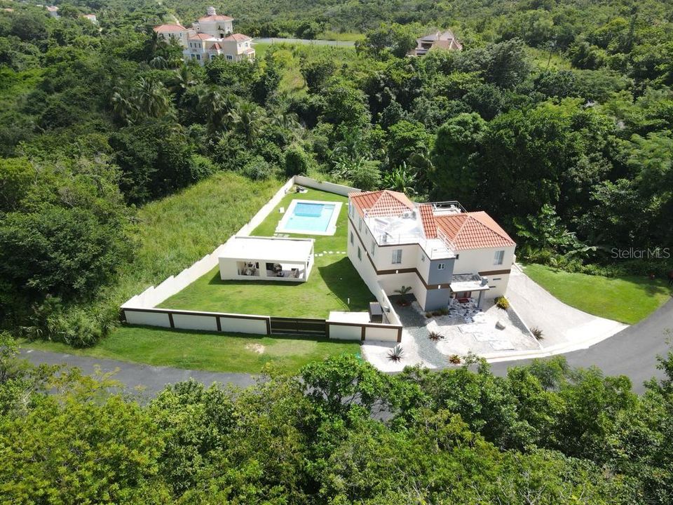 For Sale: $1,495,000 (4 beds, 3 baths, 4723 Square Feet)