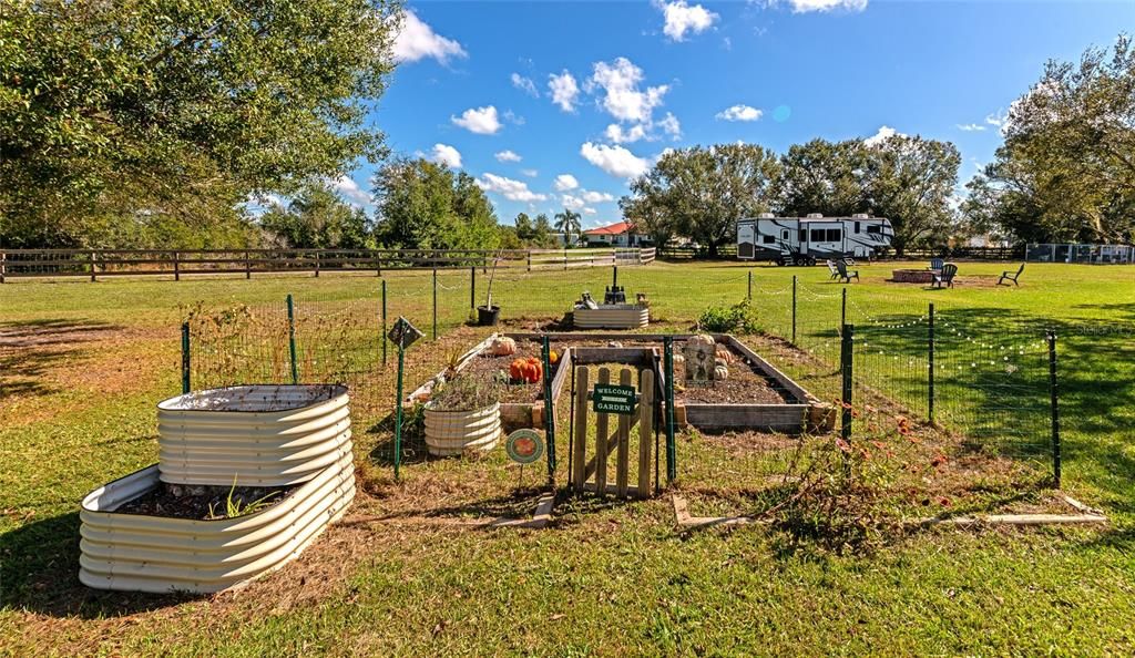 Vendido Recientemente: $900,000 (3 camas, 2 baños, 1976 Pies cuadrados)