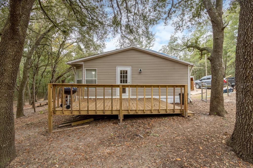 Recently Sold: $196,000 (3 beds, 2 baths, 1144 Square Feet)