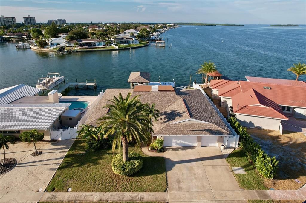 Recently Sold: $2,599,900 (4 beds, 3 baths, 2783 Square Feet)