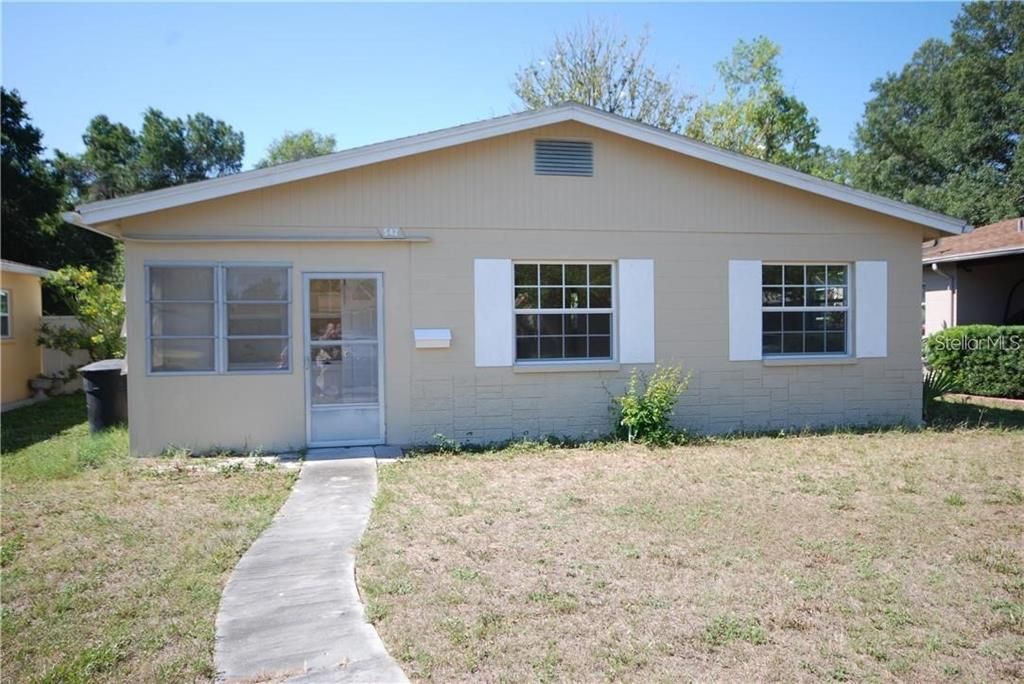 Recently Sold: $230,000 (3 beds, 2 baths, 846 Square Feet)