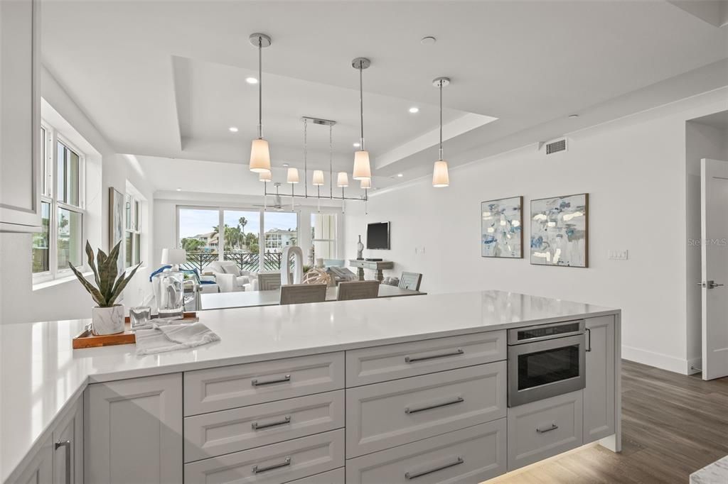 Active With Contract: $2,650,000 (4 beds, 3 baths, 3126 Square Feet)