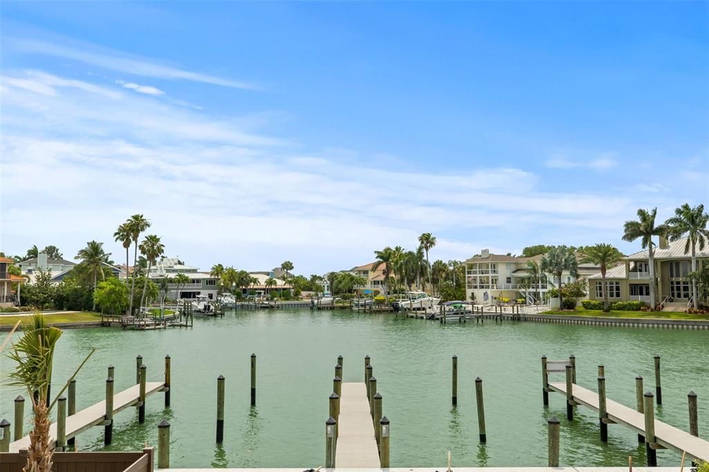 Active With Contract: $2,650,000 (4 beds, 3 baths, 3126 Square Feet)