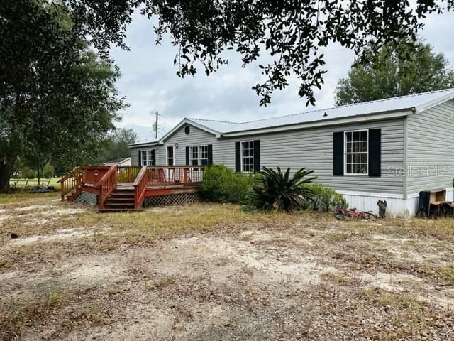 Recently Sold: $139,000 (3 beds, 2 baths, 1728 Square Feet)