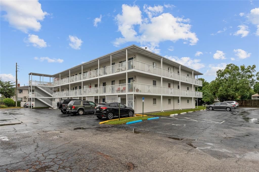 Recently Sold: $213,000 (1 beds, 1 baths, 644 Square Feet)