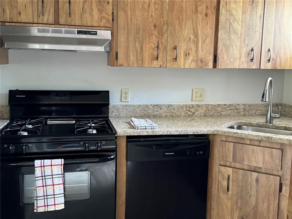 Kitchen with Granite